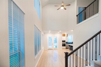 Building Photo - 6519 Bramble Cv Ln