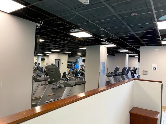 Foto del edificio - 222 N Columbus Dr