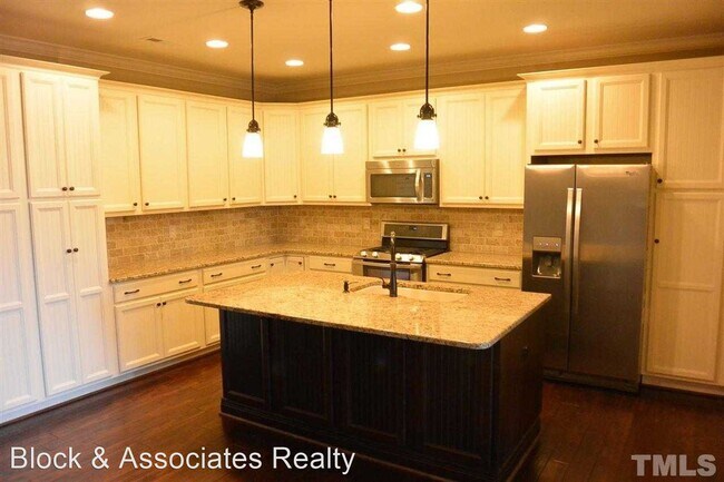 Building Photo - 4 br, 3.5 bath House - 2112 Yates Store Road