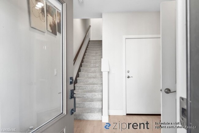 Building Photo - 2 br, 2 bath Townhome - 852 Garden Street,...