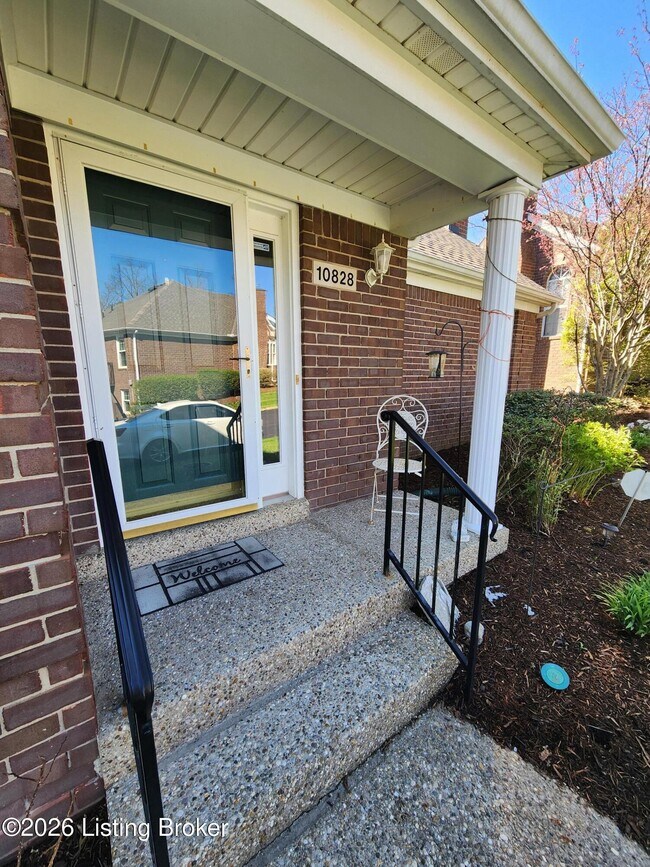 Foto del edificio - 10828 Glenway Pl