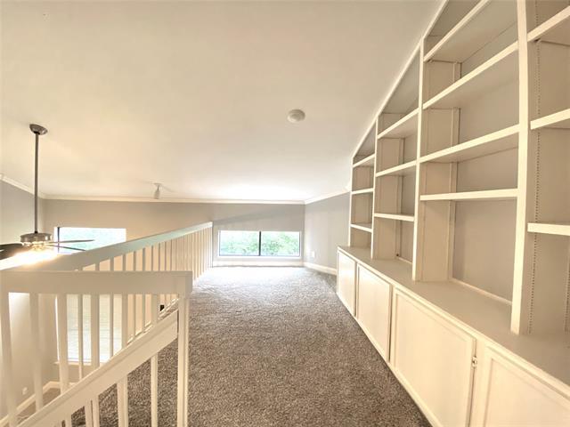 Foto del edificio - 18040 Midway Rd