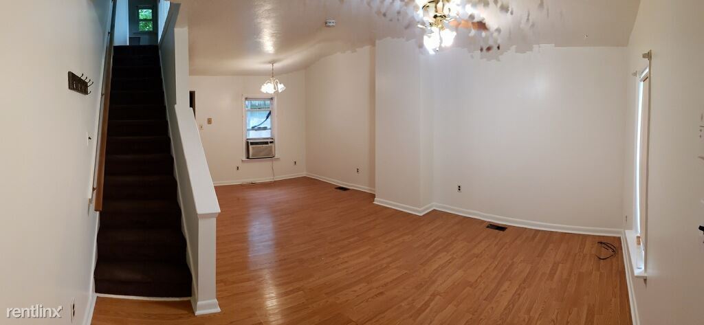Primary Photo - 2 br, 1 bath Duplex - 153 Franklin St