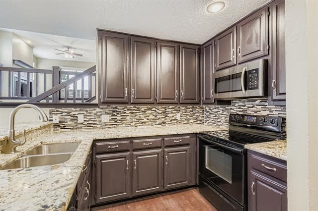 Foto del edificio - 3323 Augusta Blvd