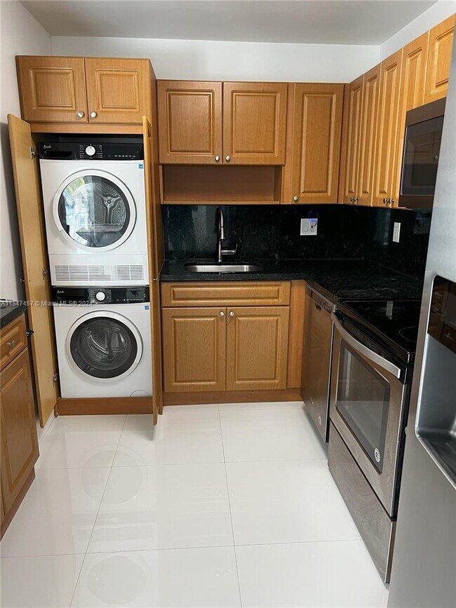 Foto del edificio - 9445 SW 76th St