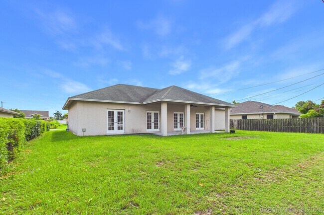 Foto del edificio - 3610 SW Margela St