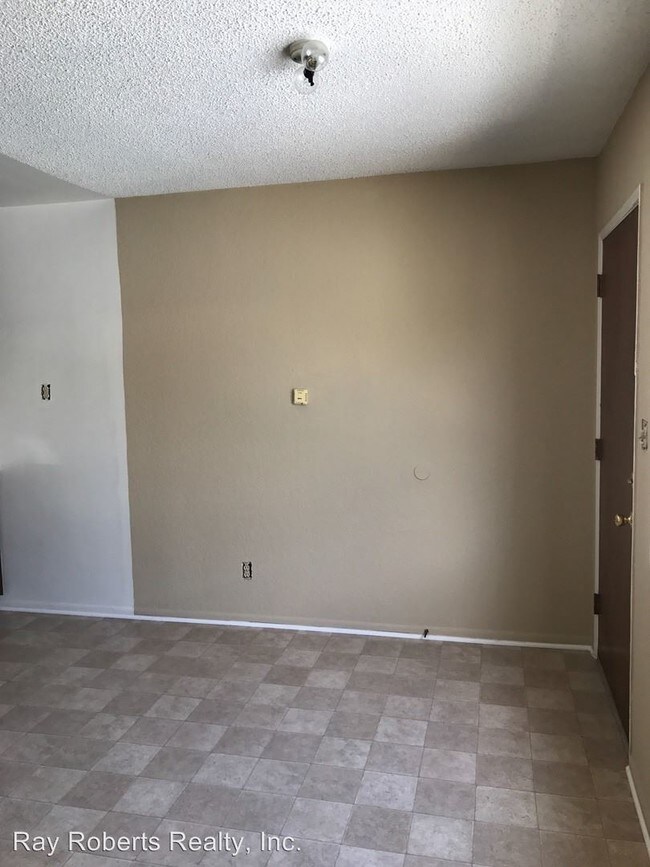 Foto del edificio - 637 S McDonnell Ave