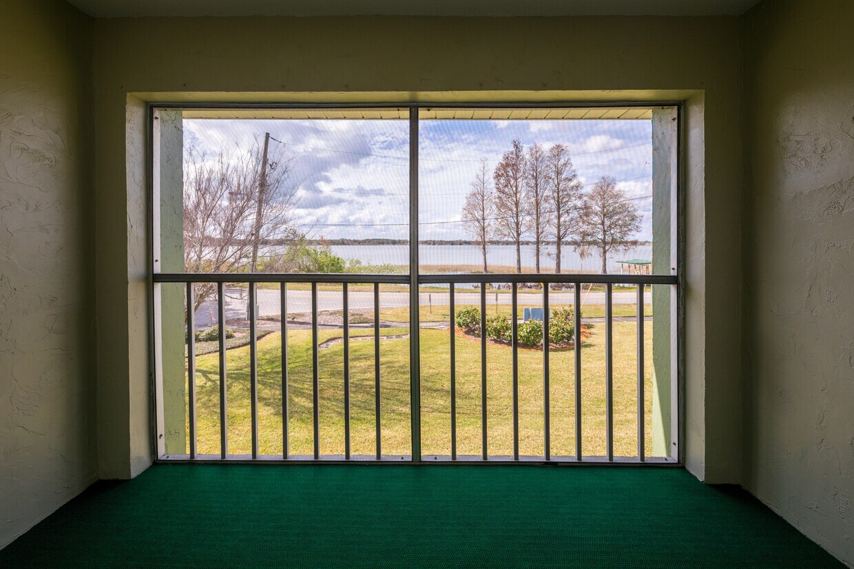 Foto principal - 455 Lake Howard Dr SW