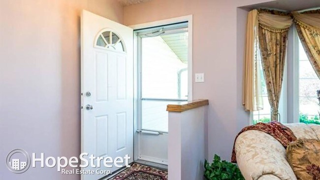 Foto del edificio - 4 bedroom in Edmonton AB