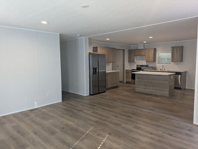 Building Photo - 1118 Old Tar Landing Rd