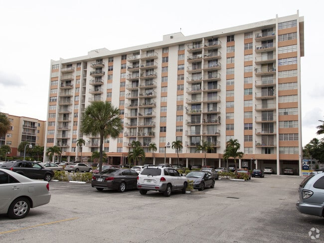 Stratford House Condominiums