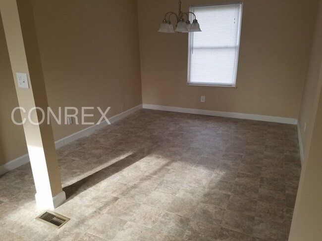 Building Photo - Renovated and upgraded home!