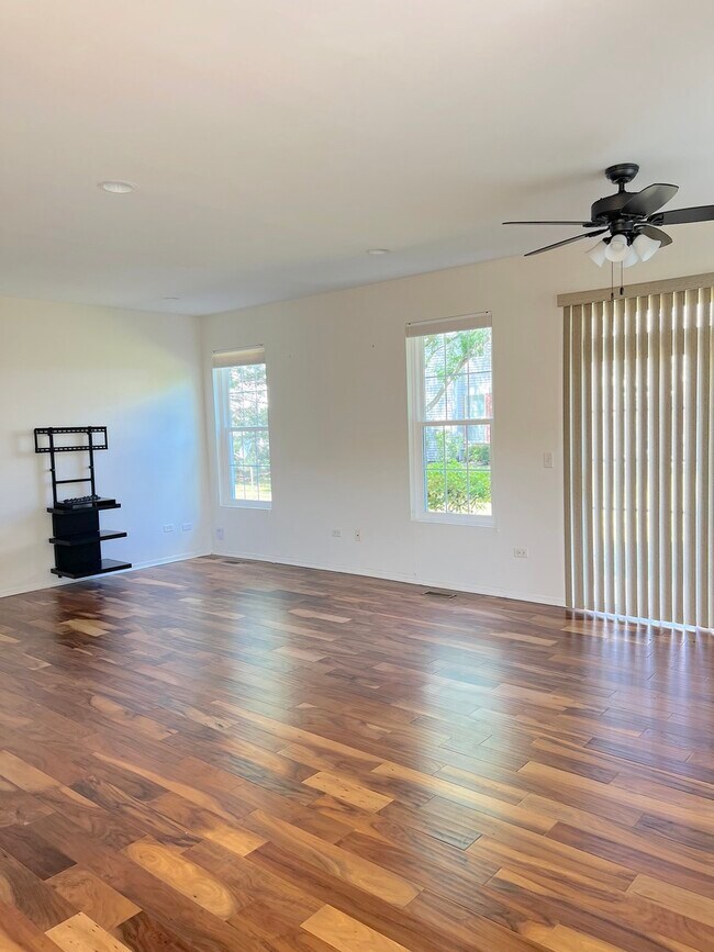 Building Photo - 24117 Walnut Cir