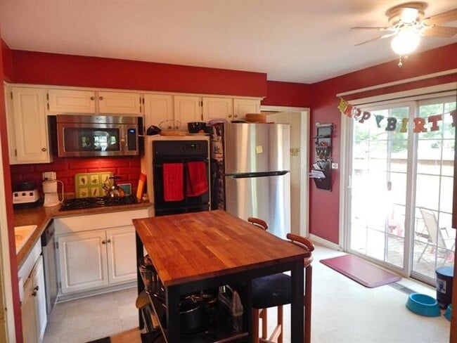 Building Photo - 748 North Indiana Street, Elmhurst, IL, 60126