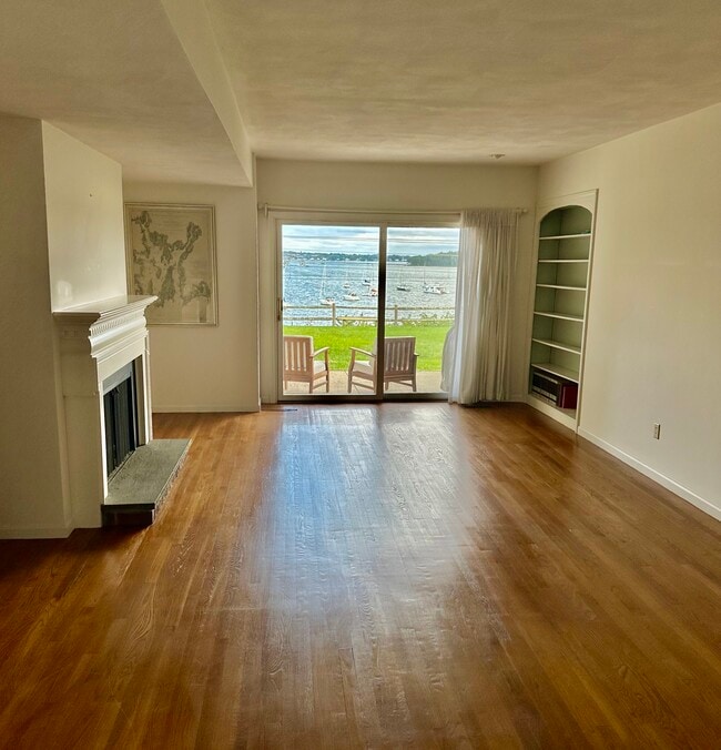 Foto del edificio - 4480 Post Rd