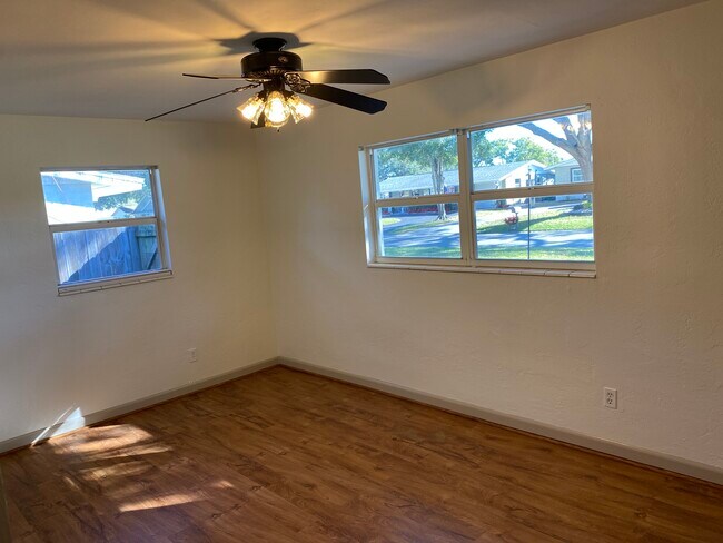 Building Photo - 11399 81st Pl