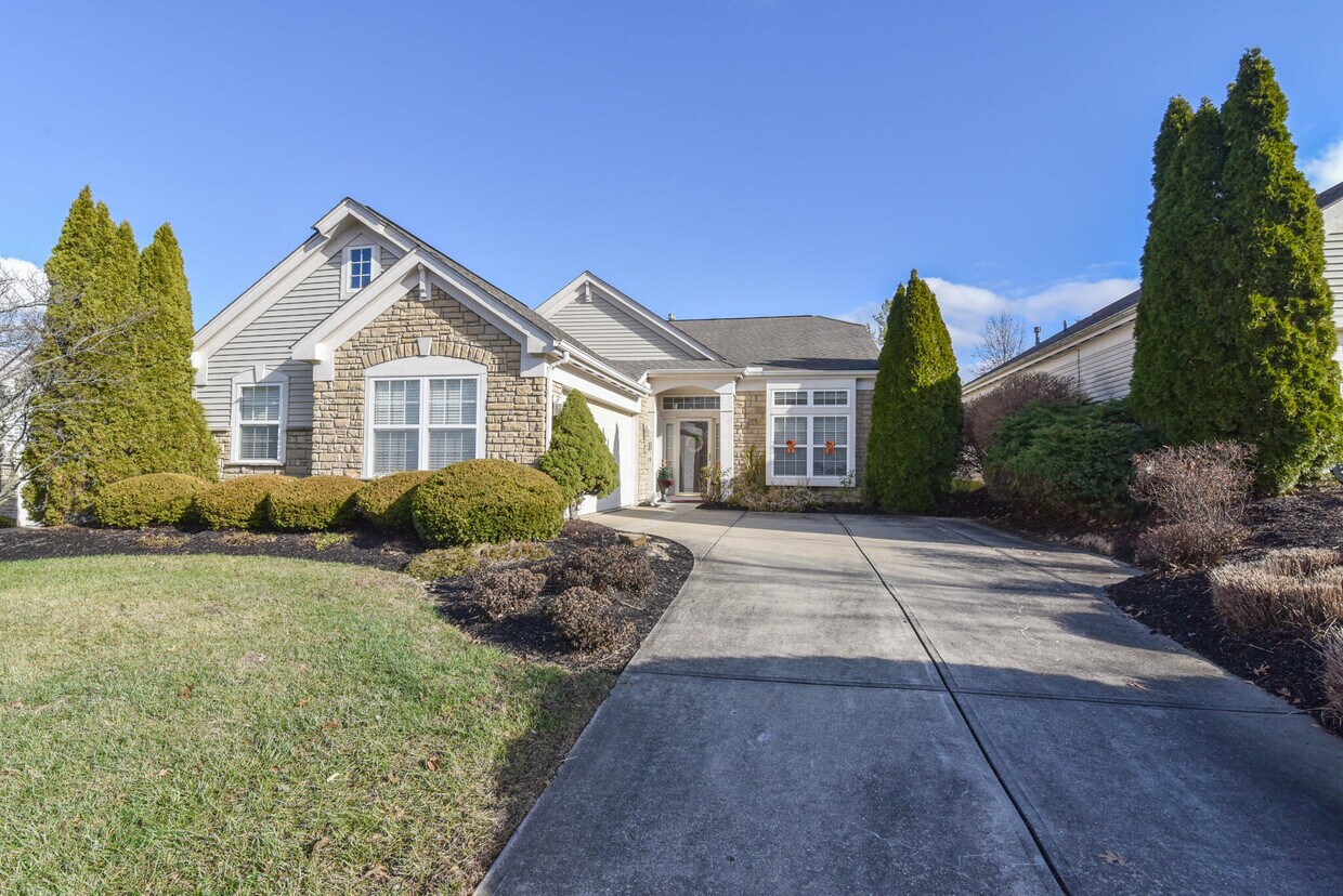 Foto principal - 8404 Old World Ct