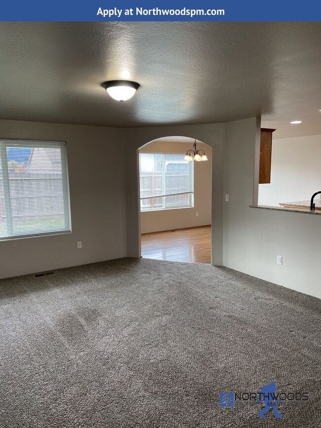 Building Photo - Welcome Home to this Beautiful 1982 Sq. Foot  4 bedroom, 2.5 bath house.