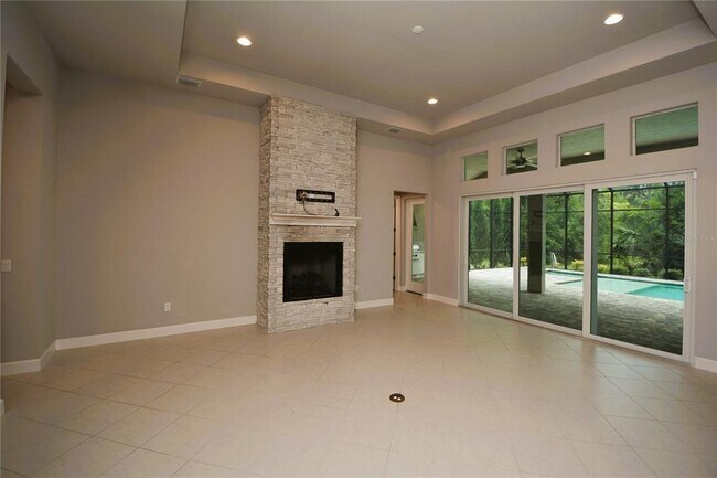 Foto del edificio - 59 Waterfront Park Rd