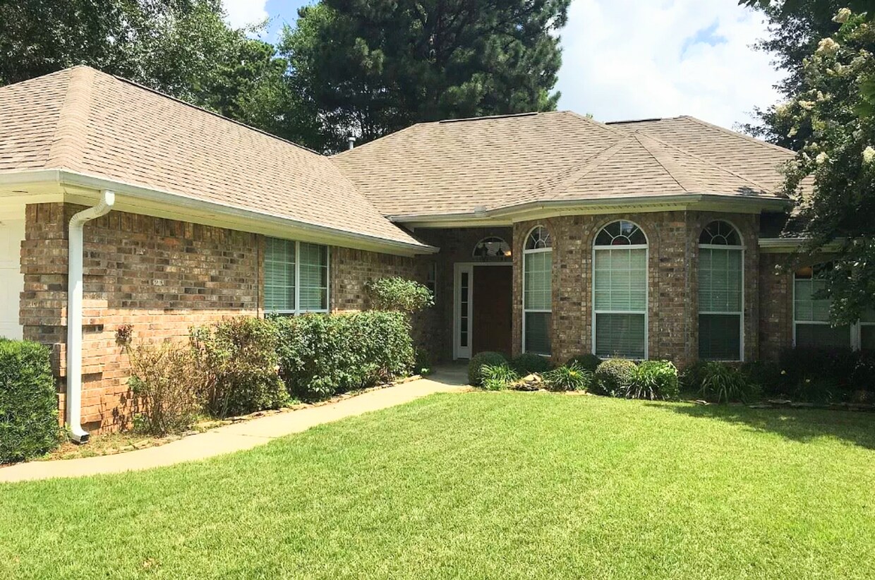 Foto principal - Available in August - 3 Bedroom in Wake Village