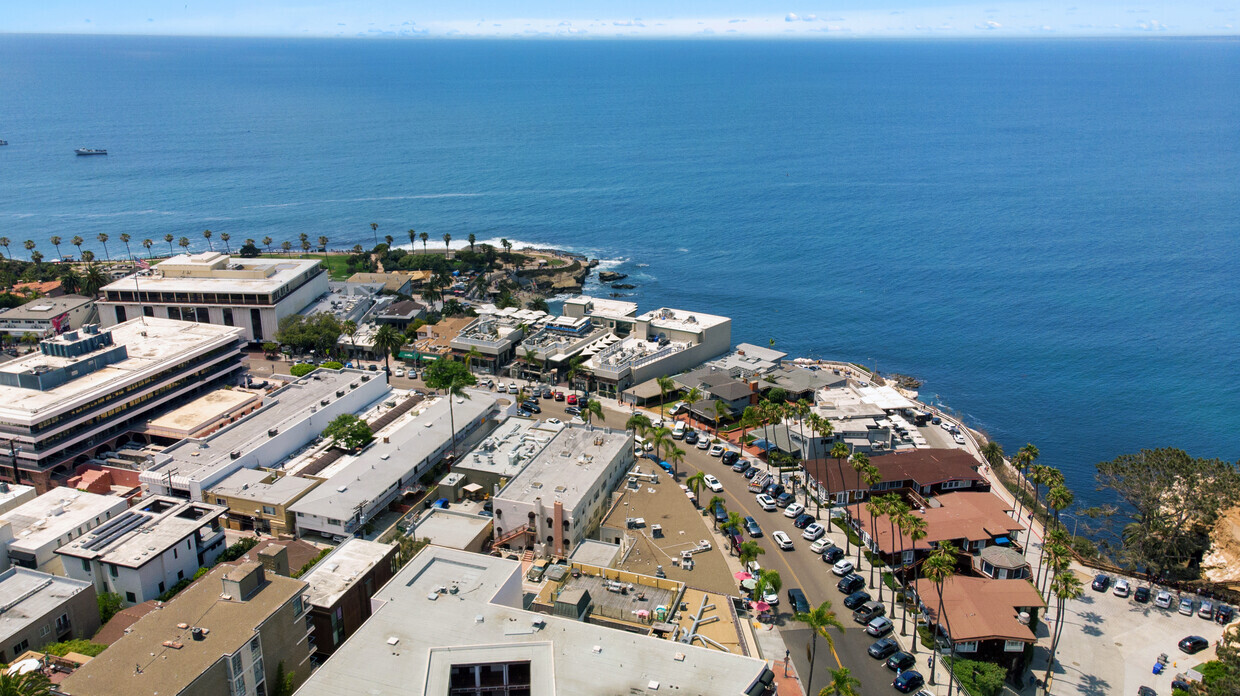 Foto aérea - La Jolla Plaza