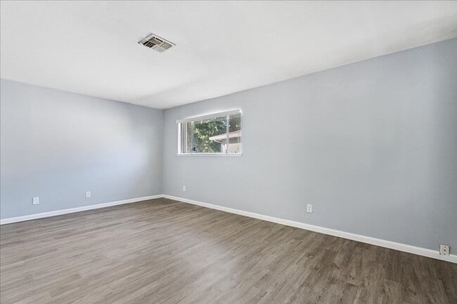 Building Photo - 4718 Hayford Way