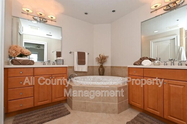 Foto del edificio - 611 Riviera Dunes Way