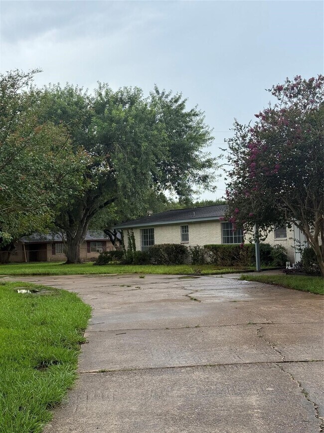 Foto del edificio - 717 E Sycamore St