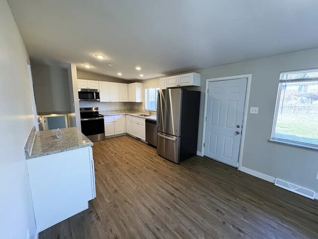 Foto del edificio - 1144 W 6th Ave