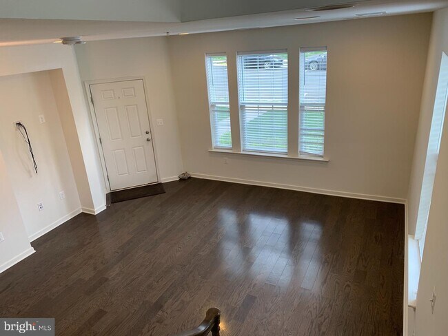 Building Photo - 44050 Peirosa Terrace
