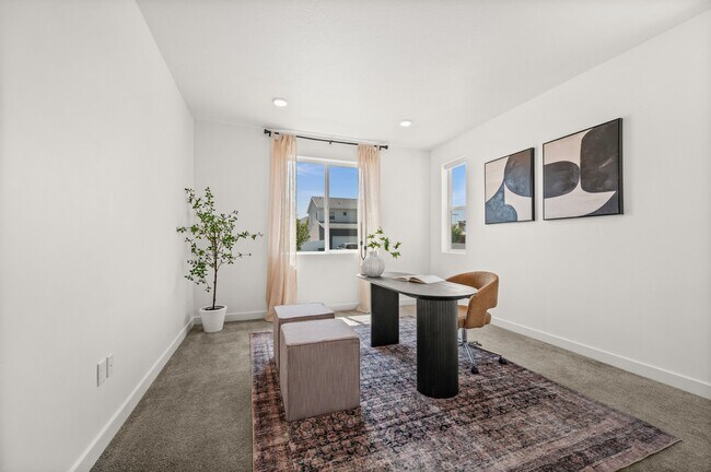 Building Photo - 858 W Wickham Dr