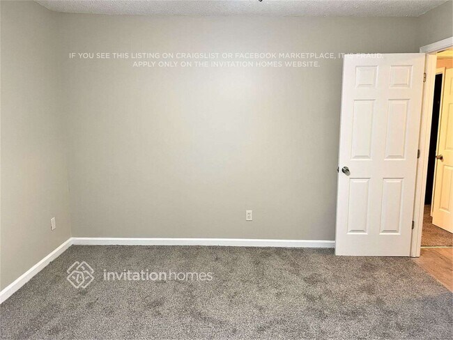 Foto del edificio - 2300 Springs Ct