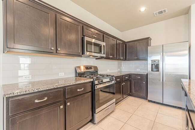 Building Photo - 141 White Dunes Dr