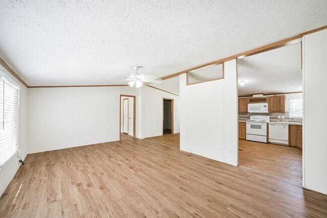 Foto del edificio - 33205 Wedgewood Dr