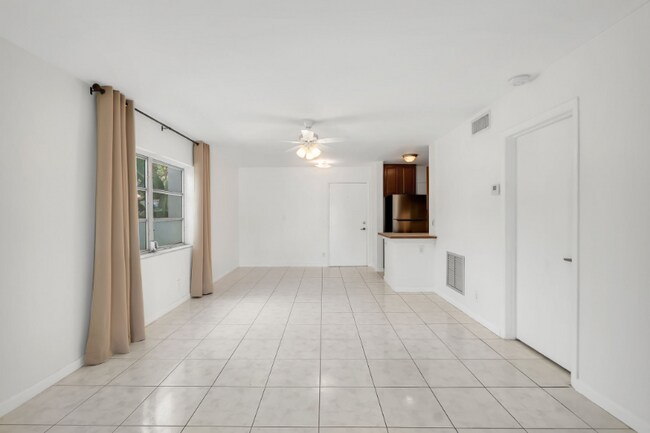 Foto del edificio - 3040 NE 16th Ave