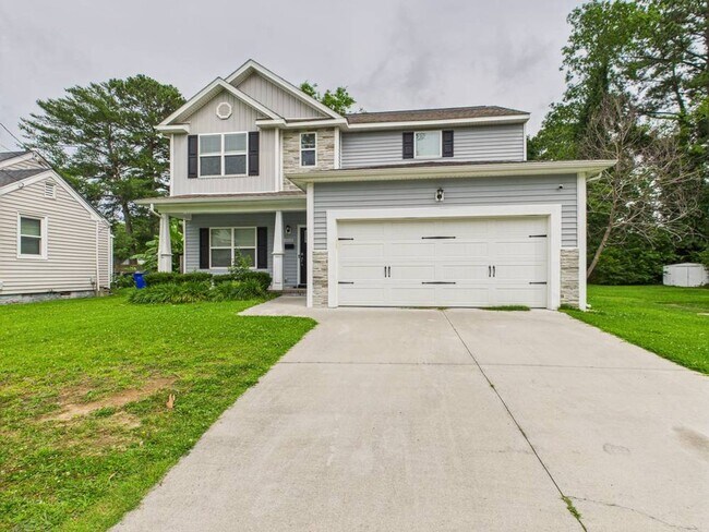 Building Photo - Beautiful 4 Bedroom 2.5 Bathroom Story Hom...