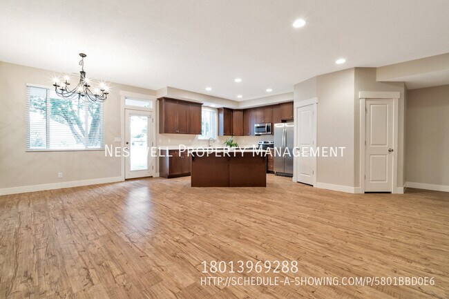 Foto del edificio - Nice 3 bed/2.5 bath Farmington townhome
