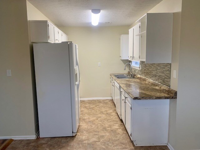 Foto del edificio - 11000 Waycross Ave