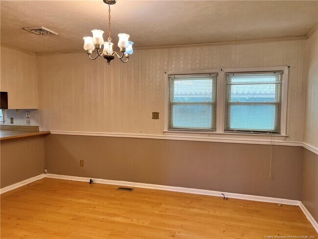 Building Photo - 1507 Berriedale Dr