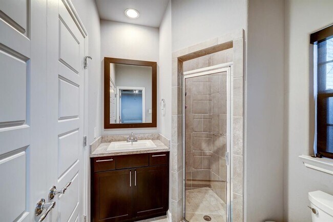 Foto del edificio - 1712 Silver St