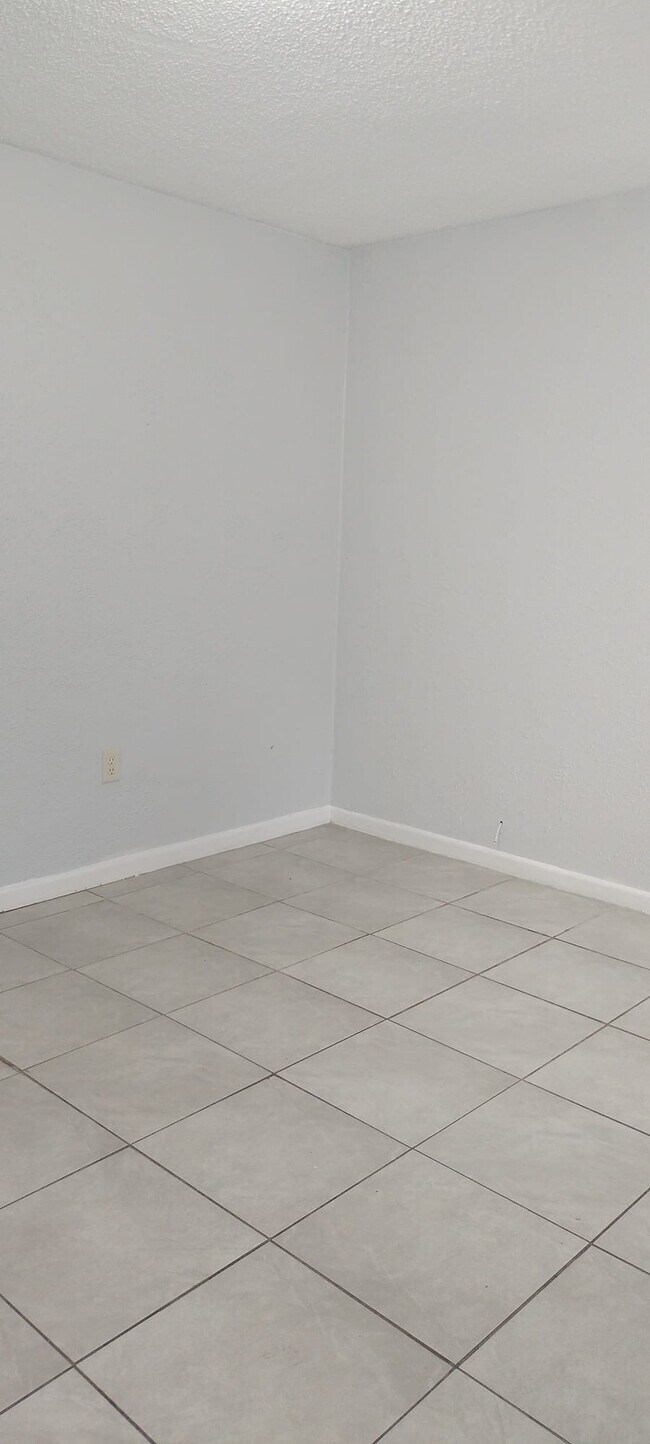 67016801 N Main St, Jacksonville, FL 32208 House Rental in