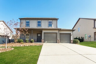 Building Photo - 160 Green Wood Cir