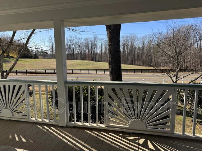 Building Photo - 5485 Union Church Rd