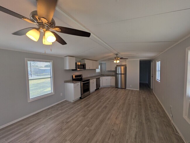 Foto del edificio - 2Bedroom /1.5 Bath Mobile in Mims Nicely Updated