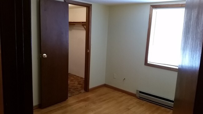 Building Photo - 850 Doberman Court Southeast