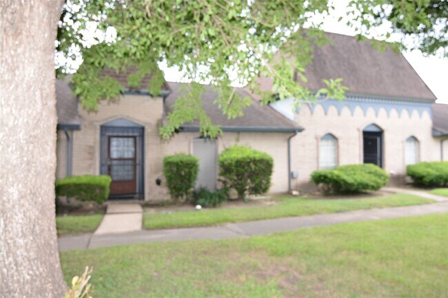 Foto del edificio - 7104 Jetty Ln