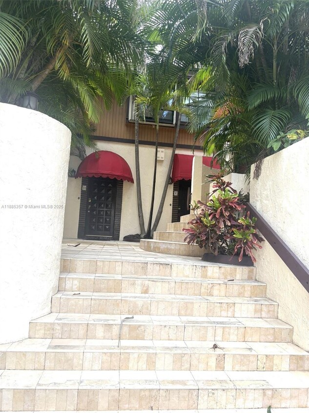 Primary Photo - 1890 Brickell Ave