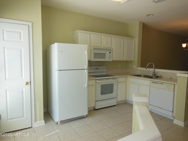 Building Photo - 3483 Lone Tree Ln