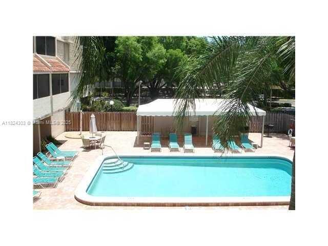 Foto principal - 6800 Cypress Rd