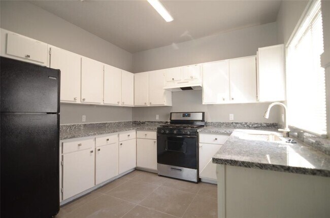 Foto del edificio - 11043 Albury Dr